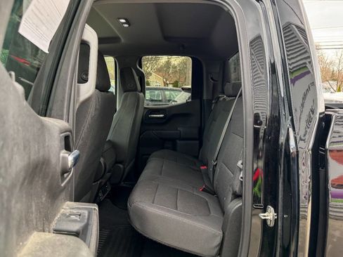 Used 2019 Chevrolet Silverado 1500 Custom w/ Custom Value Package image 19