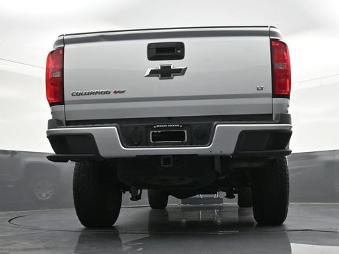 Used 2017 Chevrolet Colorado LT w/ LT Convenience Package RWD image 29
