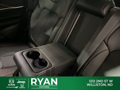 New 2026 Jeep Grand Cherokee Altitude AWD/4WD image 49