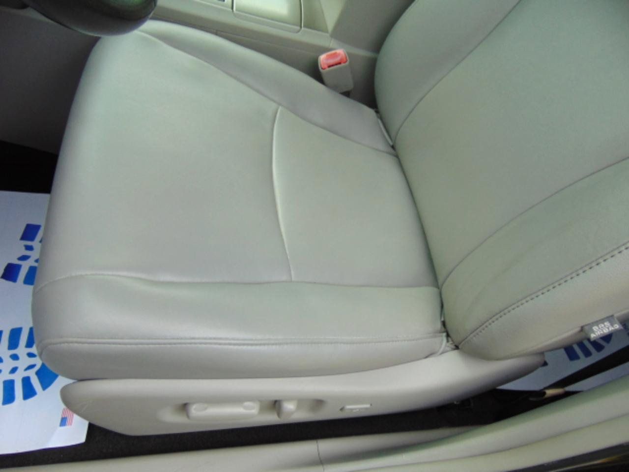 Used 2012 Toyota Highlander SE w/ Tow Pkg AWD/4WD image 20