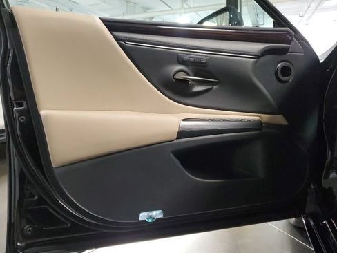 Used 2021 Lexus ES 250 w/ Premium Package AWD/4WD image 11