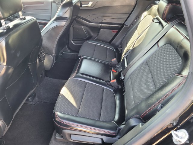 Used 2025 Ford Escape ST-Line AWD/4WD image 8