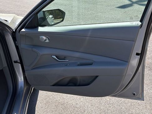 New 2026 Hyundai Elantra SE FWD image 15