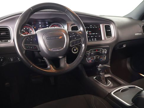 Used 2023 Dodge Charger SXT RWD image 2