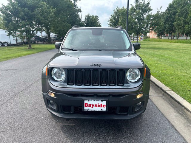 Used 2016 Jeep Renegade Latitude AWD/4WD image 4