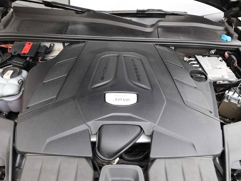 Used 2019 Porsche Cayenne AWD/4WD image 57