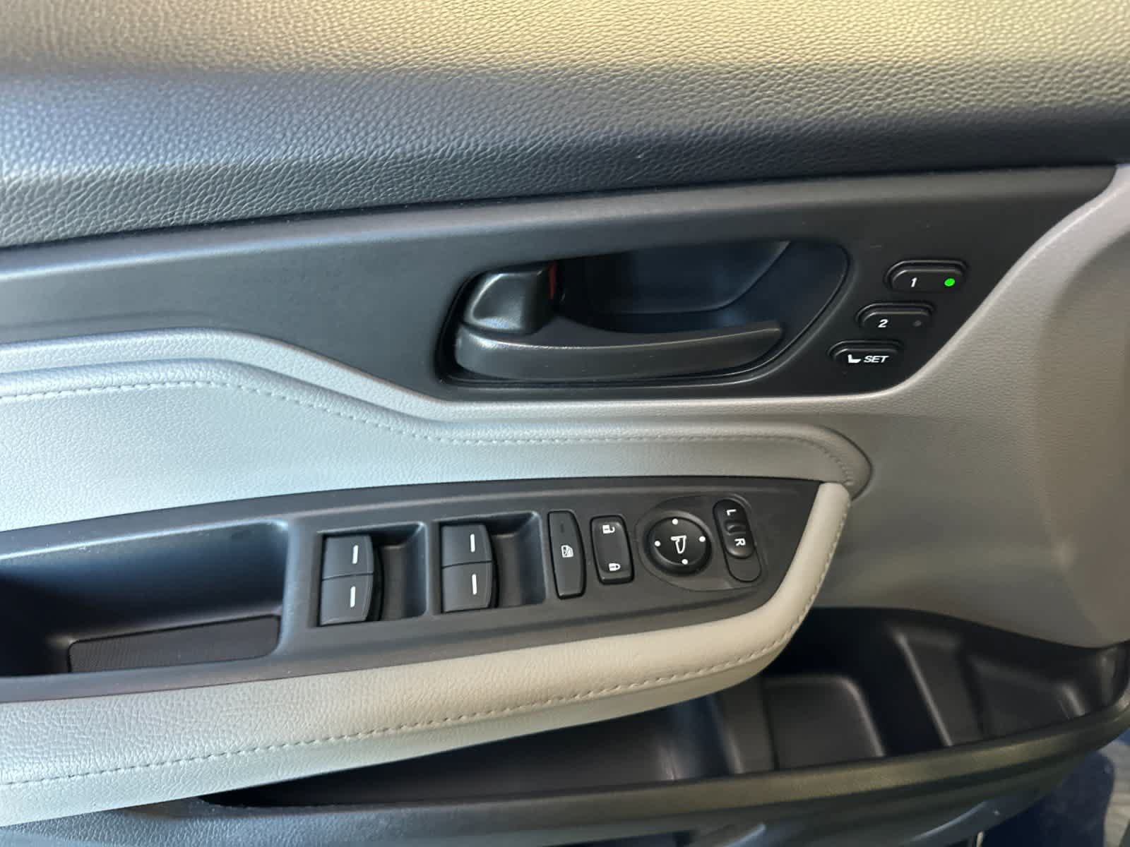 Used 2019 Honda Odyssey EX-L image 13