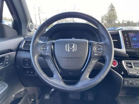 Used 2016 Honda Pilot Touring image 18