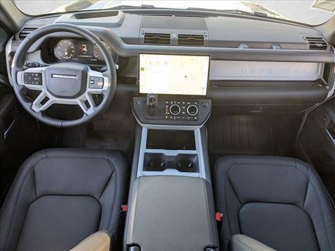 New 2026 Land Rover Defender 110 X-Dynamic SE image 15