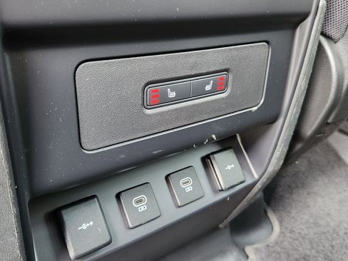 Used 2022 Land Rover Defender 110 X image 11