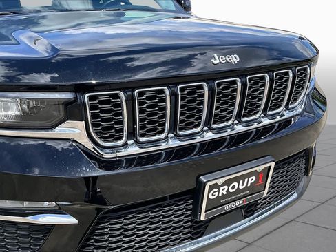 Used 2022 Jeep Grand Cherokee Limited RWD image 28