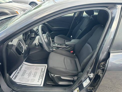Used 2016 MAZDA MAZDA3 i Sport FWD image 10