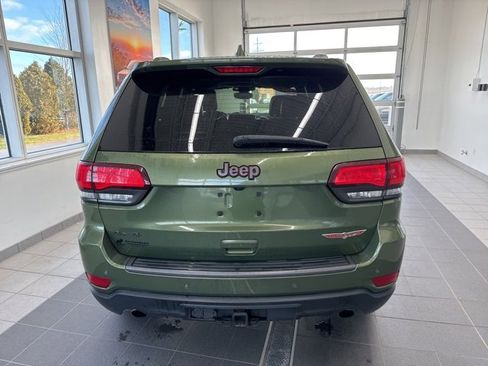 Used 2019 Jeep Grand Cherokee Trailhawk w/ Trailhawk Luxury Group image 4