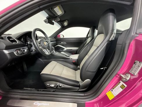 Used 2024 Porsche 718 Cayman image 14