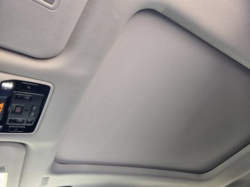 Used 2024 Toyota Grand Highlander AWD image 25