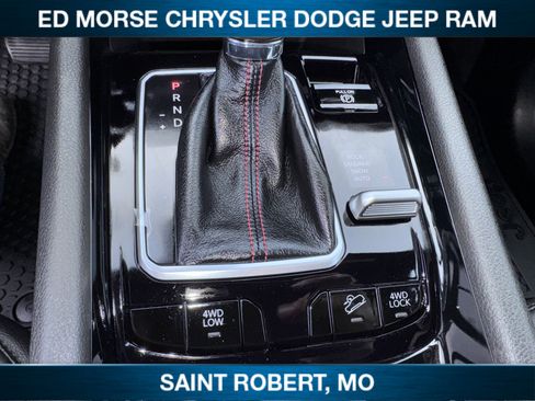 New 2026 Jeep Compass Trailhawk w/ Sun, Sound & Navigation Group AWD/4WD image 29