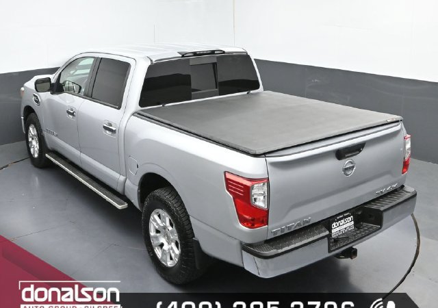 Used 2017 Nissan Titan SV AWD/4WD image 17