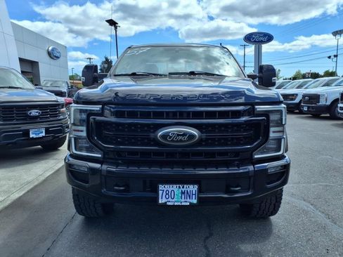 Used 2020 Ford F250 Lariat image 2