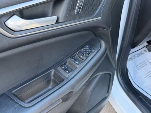 Certified 2023 Ford Edge SEL w/ Convenience Package AWD/4WD image 4