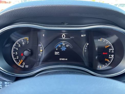 Used 2020 Jeep Grand Cherokee Limited AWD/4WD image 32