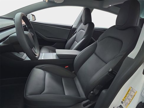Used 2025 Tesla Model 3 Long Range image 19