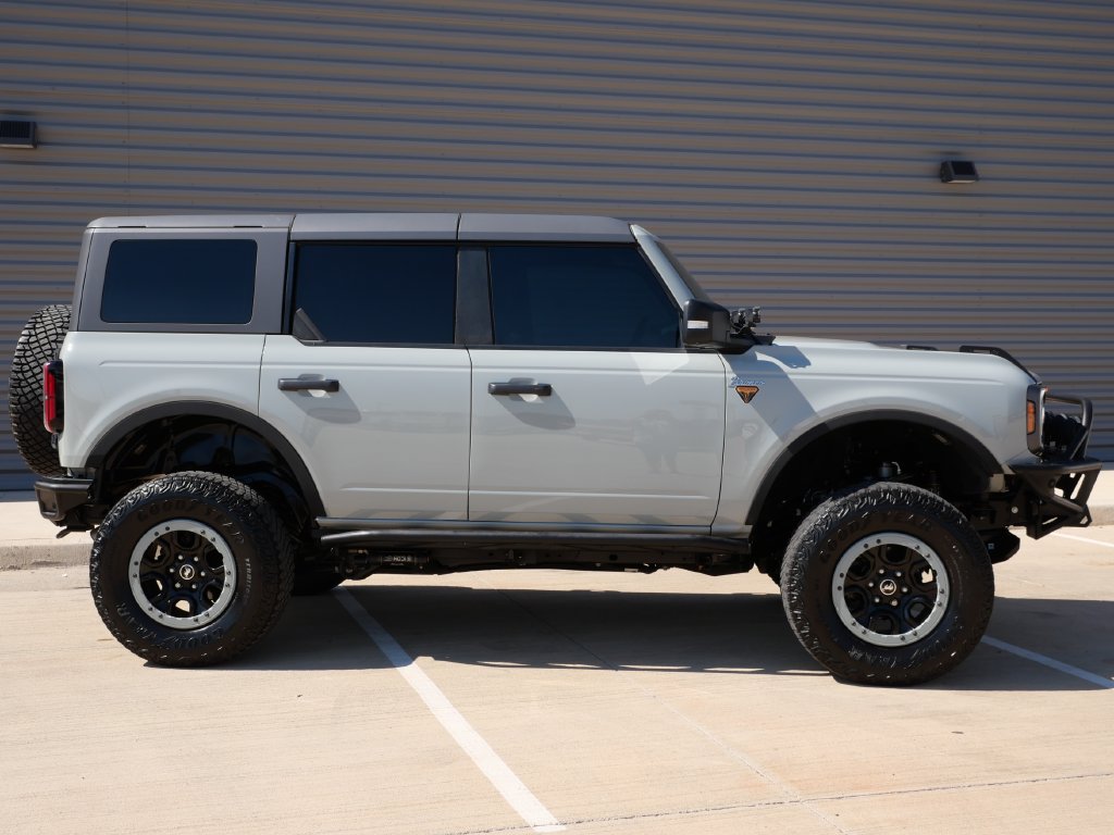 Used 2022 Ford Bronco Badlands AWD/4WD image 2