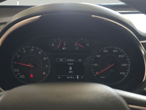 Used 2020 Chevrolet Malibu LT FWD image 17
