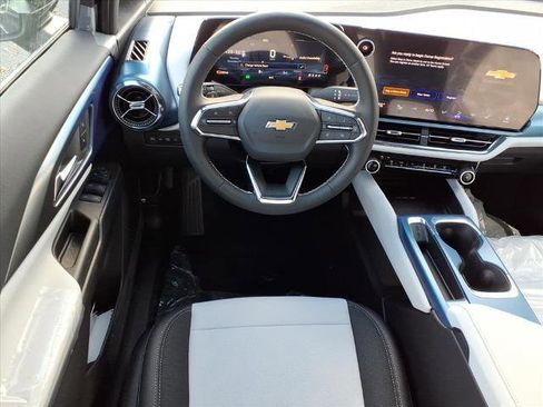 New 2026 Chevrolet Equinox EV LT image 6