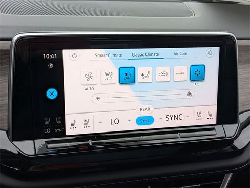 New 2025 Volkswagen Atlas SEL image 18