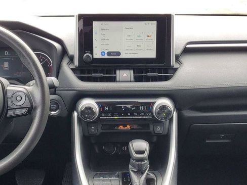 Used 2024 Toyota RAV4 XLE AWD/4WD image 24