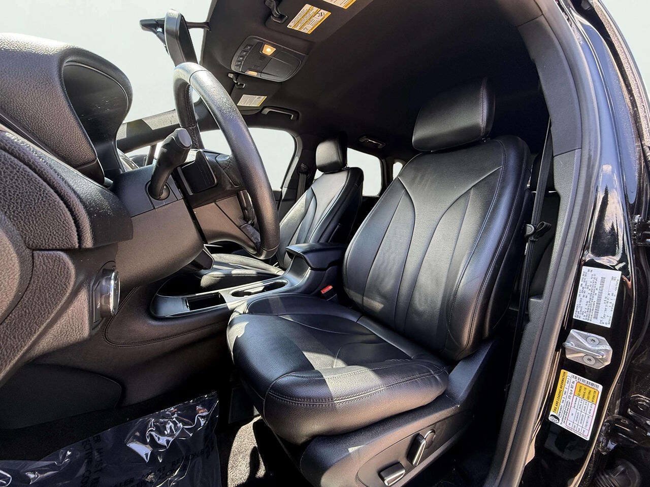 Used 2017 Lincoln MKC Premiere FWD image 20
