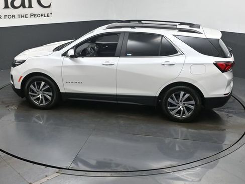 Used 2023 Chevrolet Equinox LT FWD image 43