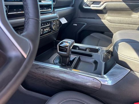 Certified 2025 Chevrolet Silverado 1500 LTZ w/ Z71 Off-Road Package AWD/4WD image 10