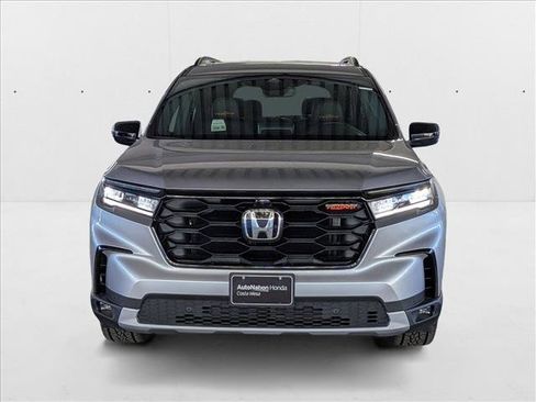 New 2025 Honda Pilot TrailSport image 6