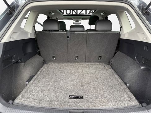 Used 2023 Volkswagen Tiguan SE image 21