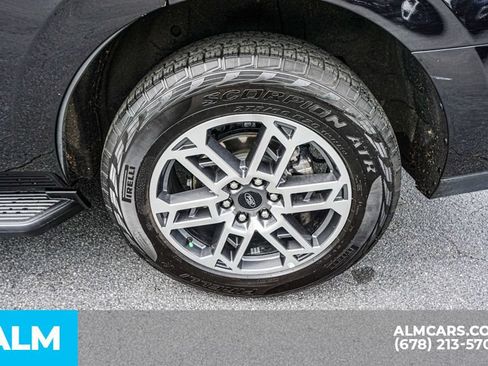 Used 2025 Ford Expedition Active AWD/4WD image 17