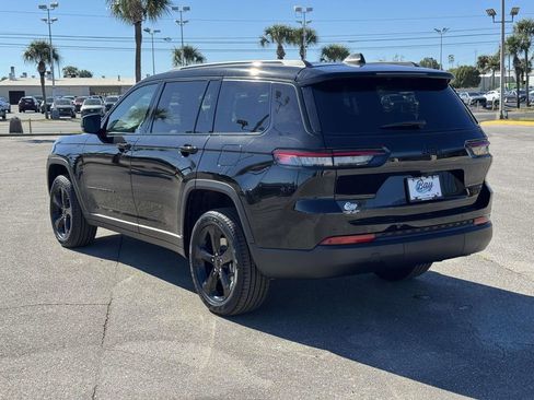 New 2025 Jeep Grand Cherokee L Limited w/ Black Appearance Package image 3