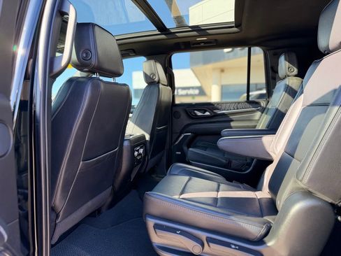 Used 2023 GMC Yukon XL Denali w/ Max Trailering Package AWD/4WD image 10