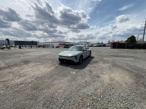 Used 2025 Kia K4 FWD image 14