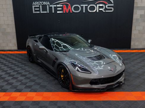 Used 2015 Chevrolet Corvette Z06 w/ Z07 Performance Package image 4