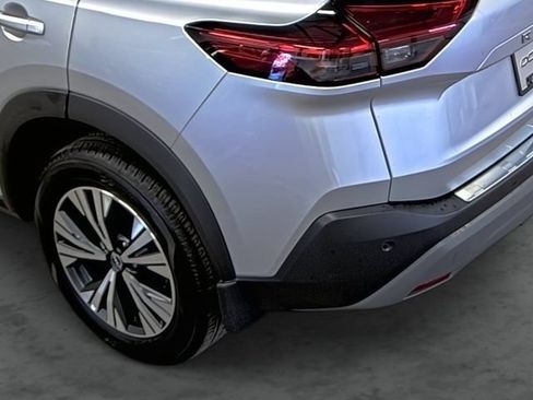 Used 2023 Nissan Rogue SV w/ SV Premium B Package AWD/4WD image 10