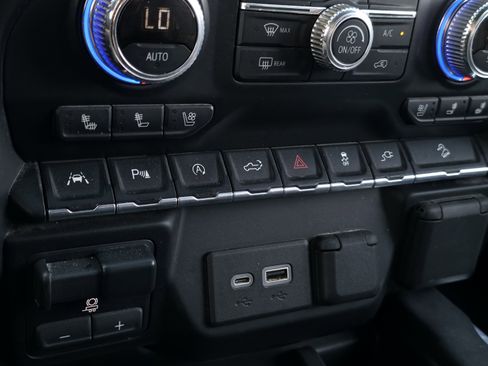 Used 2021 GMC Sierra 1500 AT4 w/ AT4 Premium Package image 21