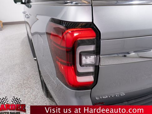 Used 2023 Ford Expedition Max Limited image 9