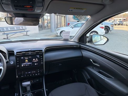 Used 2024 Hyundai Tucson SEL image 12