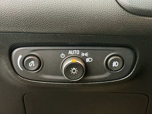 Used 2021 Buick Encore GX Select w/ Experience Buick Package AWD/4WD image 11