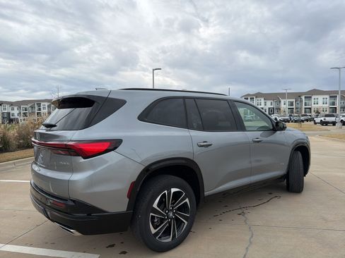 Certified 2025 Buick Enclave Sport Touring image 3
