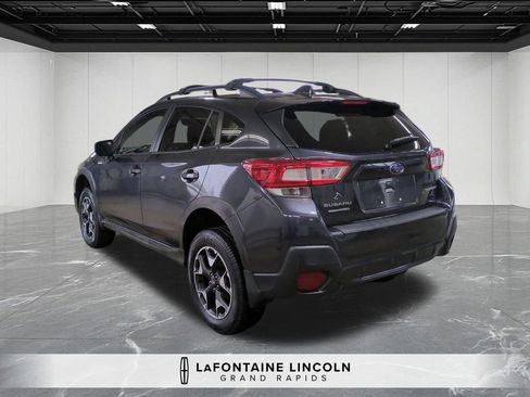 Used 2019 Subaru Crosstrek 2.0i Premium w/ Moonroof Package image 3