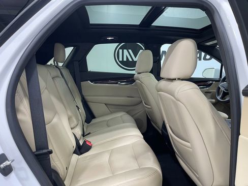 Used 2017 Cadillac XT5 Luxury image 33