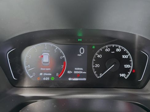 Used 2023 Honda Pilot Touring image 10
