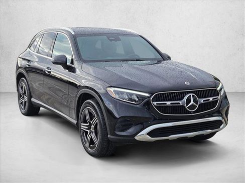 Certified 2026 Mercedes-Benz GLC 300 image 3